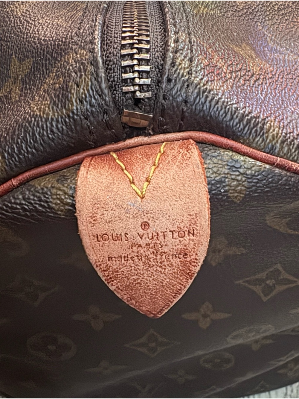 Louis Vuitton Brown Monogram Duffel Bag with Brass Lock- 50 keep all - Picture 4 of 8